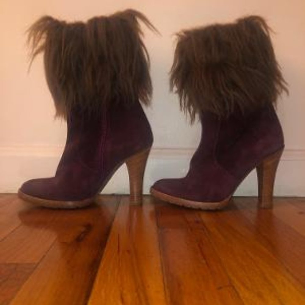 100% AUTHENTIC Marc Jacobs Burgundy Suede Boots US size 5.5, EUR 35.5